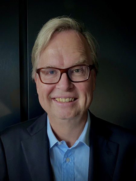 Frank T. Leenders